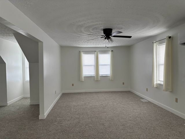 243 W 2nd St, Ceredo, WV 25507
