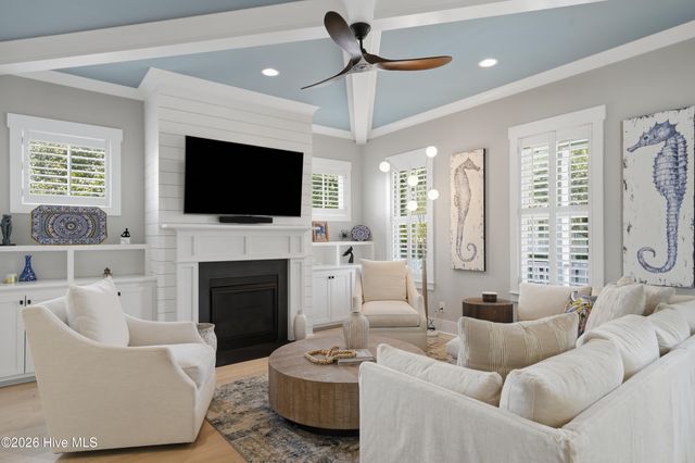 6517 Chalfont Circle, Wilmington, NC 28405