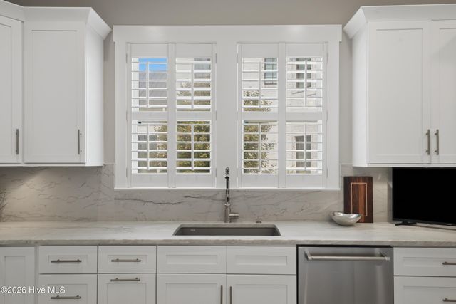 6517 Chalfont Circle, Wilmington, NC 28405