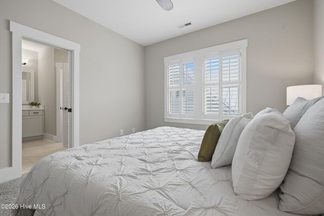 6517 Chalfont Circle, Wilmington, NC 28405