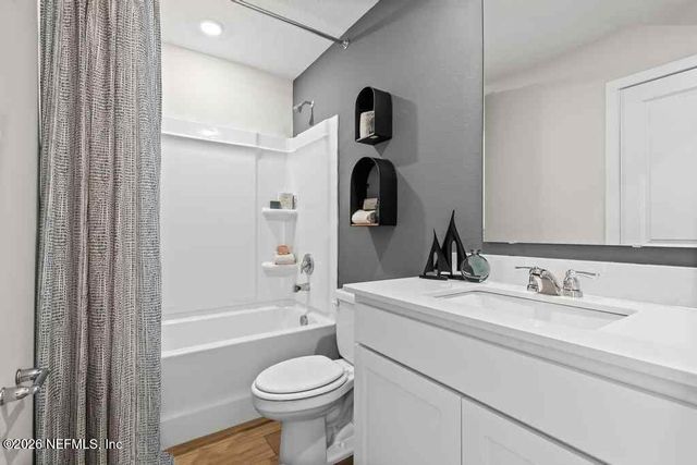 174 BRAZIL NUT Circle, Jacksonville, FL 32218