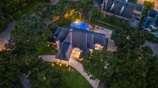 3 Regent Court, Sugar Land, TX 77478
