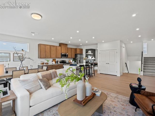 10748 Lewanee Point, Colorado Springs, CO 80908