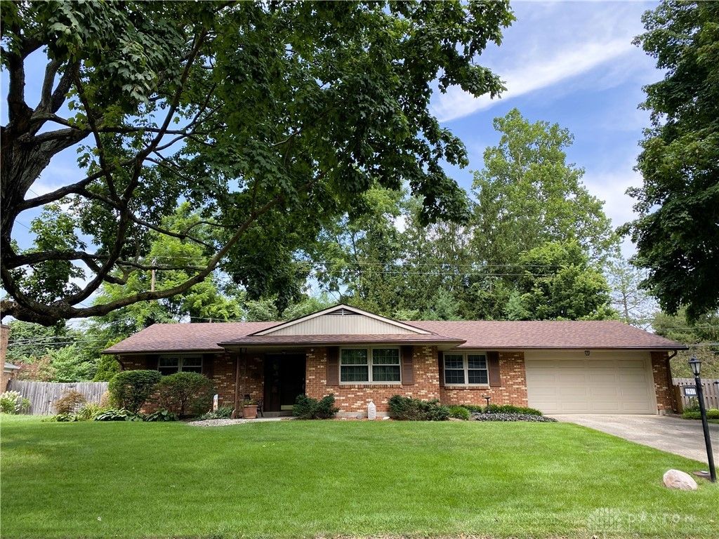 2917 Meadow Park Drive, Dayton, OH 45440