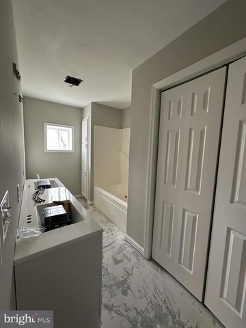 2642 SPRING RD, Chambersburg, PA 17202