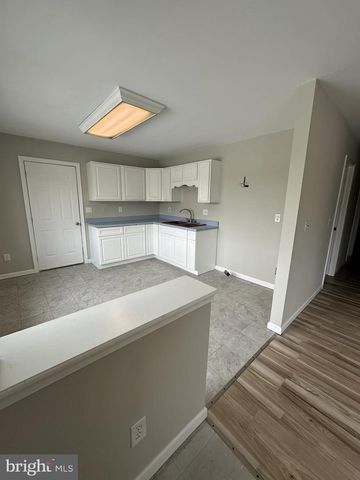 2642 SPRING RD, Chambersburg, PA 17202