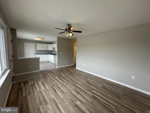 2642 SPRING RD, Chambersburg, PA 17202