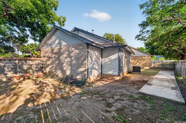 222 Vista Del Sur, San Antonio, TX 78207
