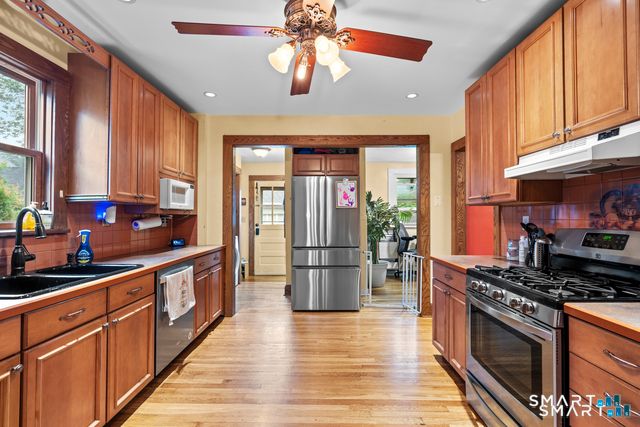 34 Glenwood Avenue, Stratford, CT 06614
