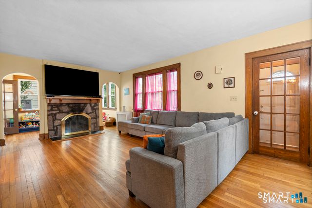 34 Glenwood Avenue, Stratford, CT 06614