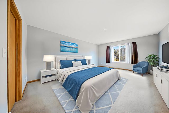 700 Brighton Drive, Pingree Grove, IL 60140