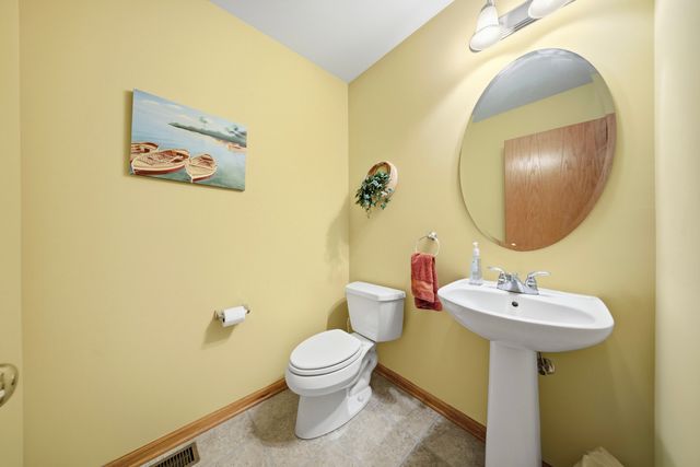 700 Brighton Drive, Pingree Grove, IL 60140