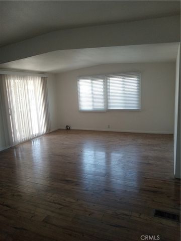 1600 S San Jacinto Avenue 52, San Jacinto, CA 92583