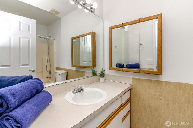 624 SE Pine Road, Port Orchard, WA 98367