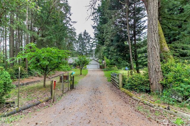 624 SE Pine Road, Port Orchard, WA 98367