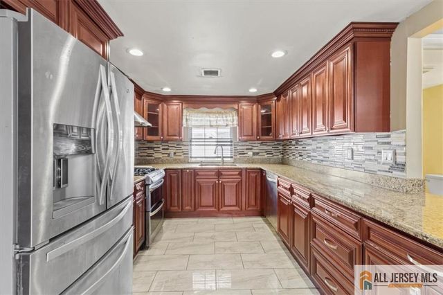 30 Fillmore Avenue, Carteret, NJ 07008