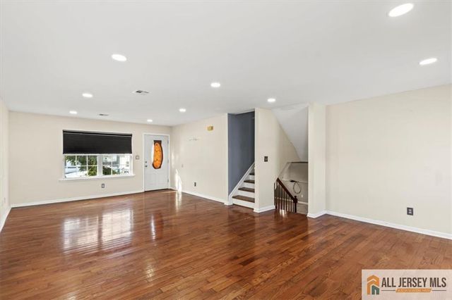 30 Fillmore Avenue, Carteret, NJ 07008