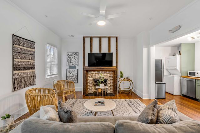 140 Spring Street, Charleston, SC 29403