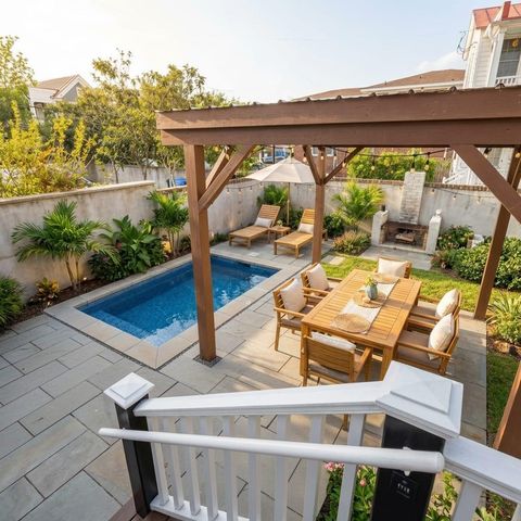 140 Spring Street, Charleston, SC 29403