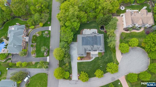 1 Sandstone Ridge, Upper Saddle River, NJ 07458