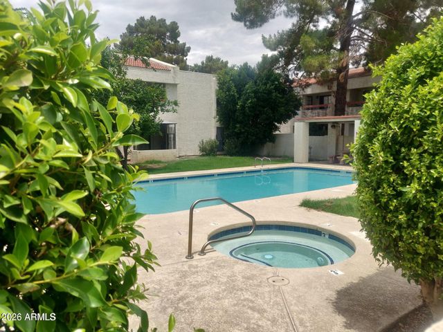 3119 W COCHISE Drive 208, Phoenix, AZ 85051