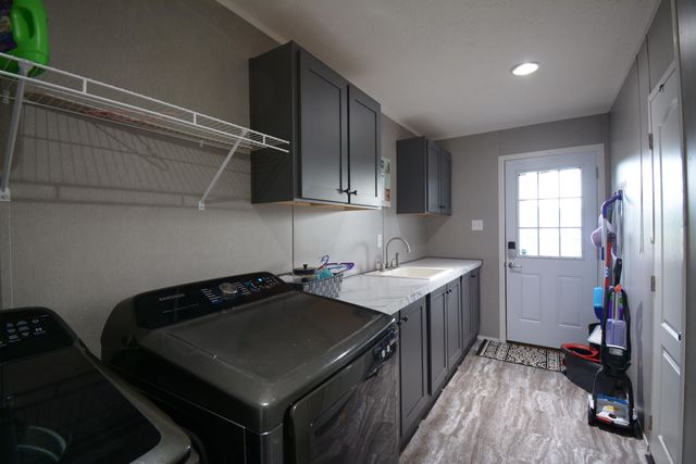 18 Aderholt Road, Bronston, KY 42518