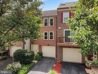 6505 RIVER TWEED LN, Alexandria, VA 22312
