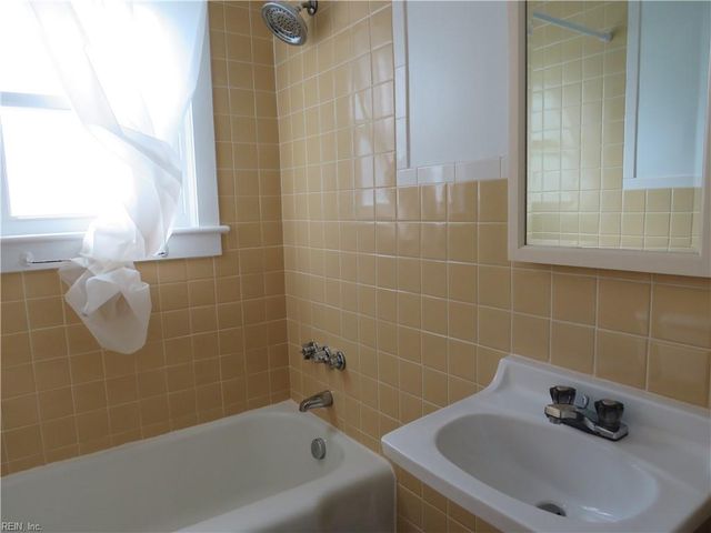 6665 Hudson AVE, Norfolk, VA 23502