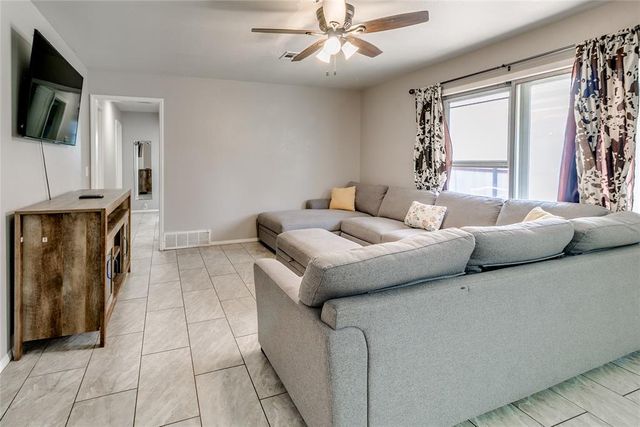 2 Philbrook Drive, Oklahoma City, OK 73109