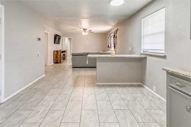 2 Philbrook Drive, Oklahoma City, OK 73109