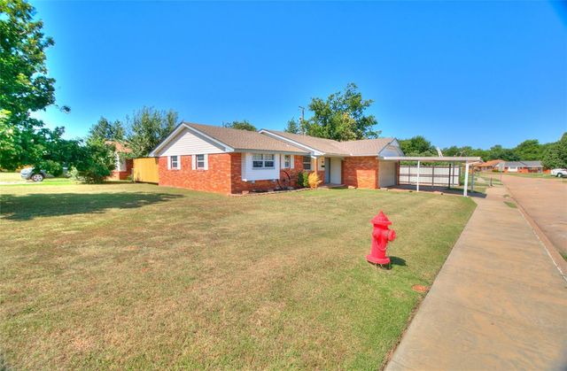 2 Philbrook Drive, Oklahoma City, OK 73109