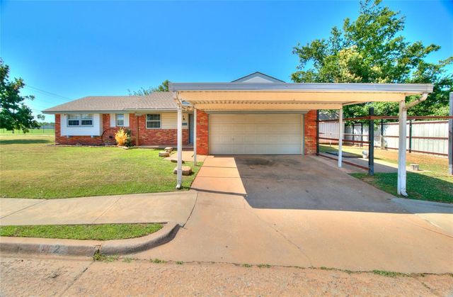 2 Philbrook Drive, Oklahoma City, OK 73109