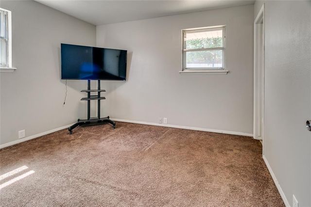 2 Philbrook Drive, Oklahoma City, OK 73109