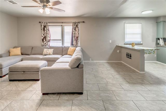 2 Philbrook Drive, Oklahoma City, OK 73109