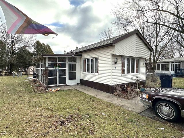 7 Lapidary Lane, Janesville, WI 53548