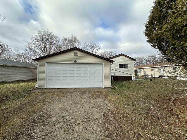 7 Lapidary Lane, Janesville, WI 53548