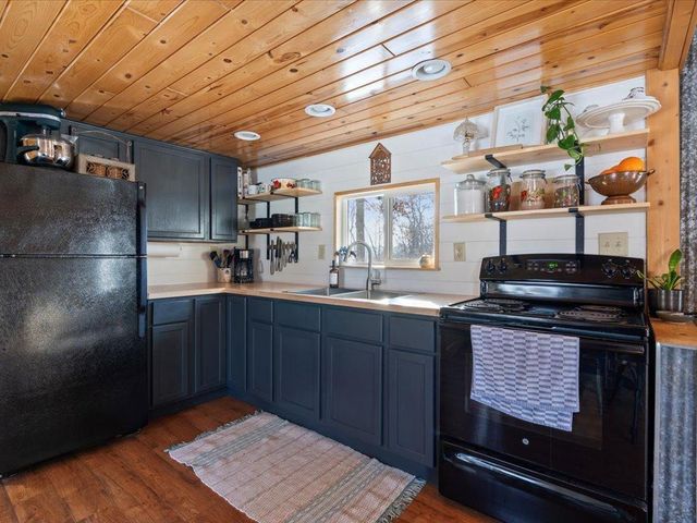 26868 Pelican Beach Road, Merrifield, MN 56465