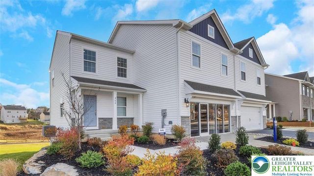 222 Winding Road, Forks Twp, PA 18040