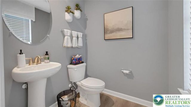 222 Winding Road, Forks Twp, PA 18040