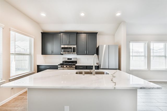 13114 Dalvay Beach Drive, La Marque, TX 77568
