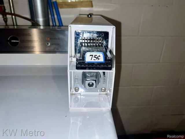 15219 E 9 Mile Road 3A, Eastpointe, MI 48021