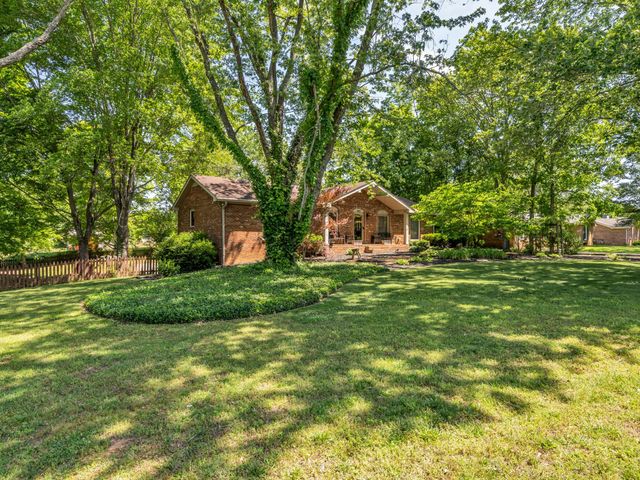 3043 Trough Springs Rd, Clarksville, TN 37043