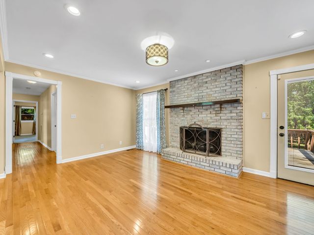 3043 Trough Springs Rd, Clarksville, TN 37043