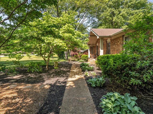 3043 Trough Springs Rd, Clarksville, TN 37043