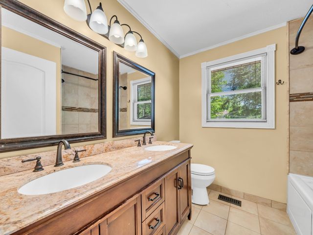 3043 Trough Springs Rd, Clarksville, TN 37043