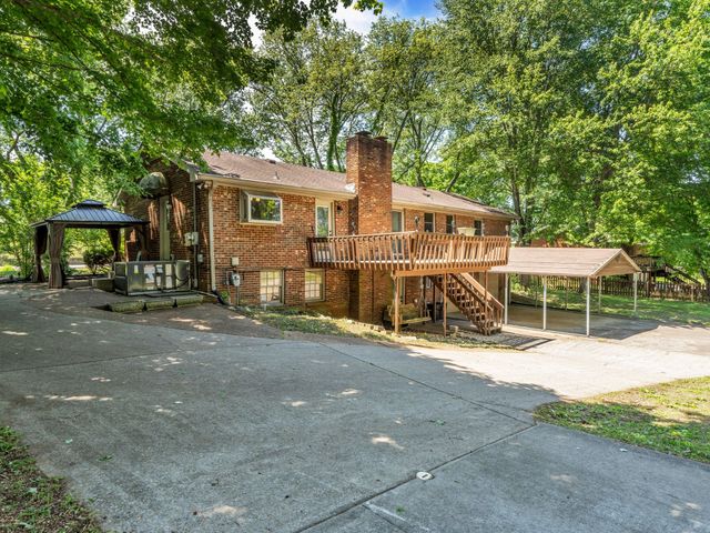 3043 Trough Springs Rd, Clarksville, TN 37043