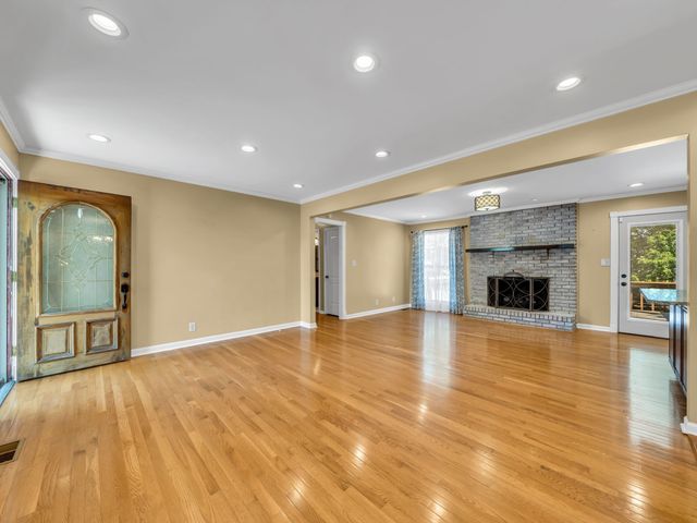 3043 Trough Springs Rd, Clarksville, TN 37043
