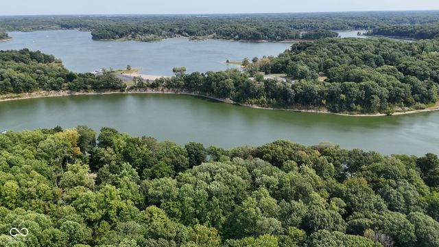 8130 E Lake Shore Drive, Rockville, IN 47872