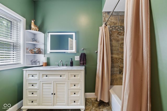 8130 E Lake Shore Drive, Rockville, IN 47872