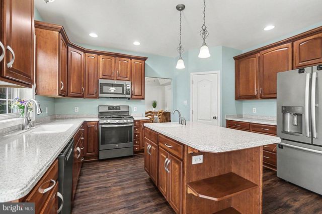 7329 COBBLE STONE DR, Harrisburg, PA 17112